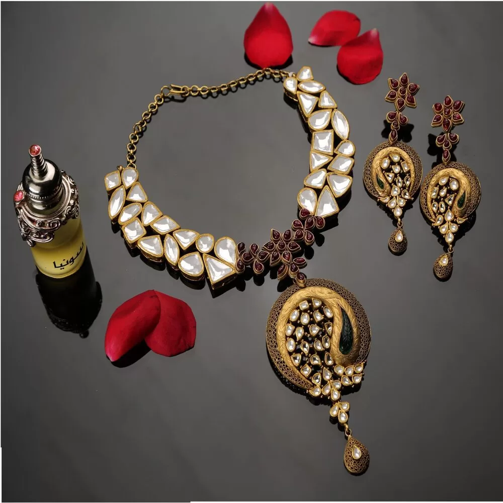 gold necklace with earrings